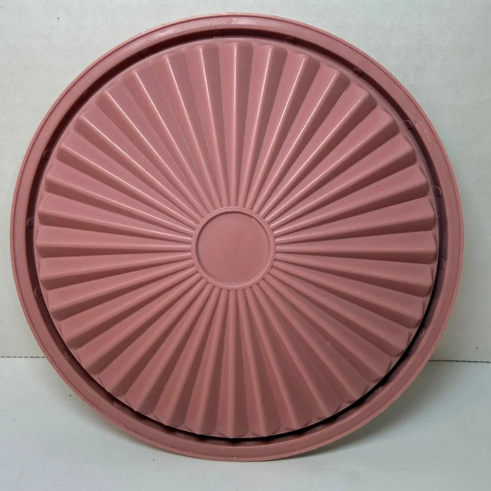Tupperware Vintage Servalier Lid 810-20 Dusty Rose Pink Sunburst 6 Inch Seal